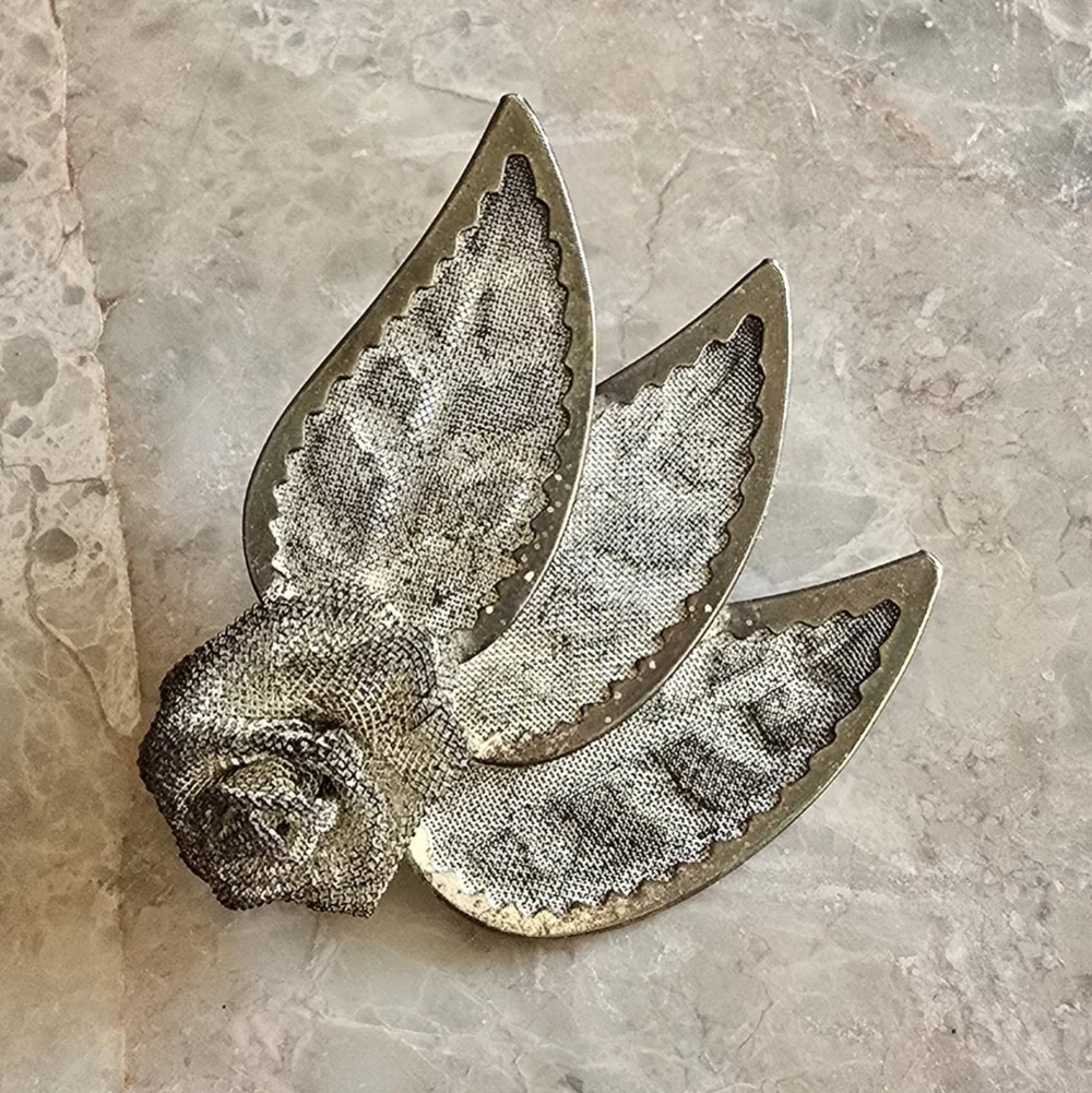 Vintage rose flower leaves‎ pin brooch silver tone mesh metal rustic retro